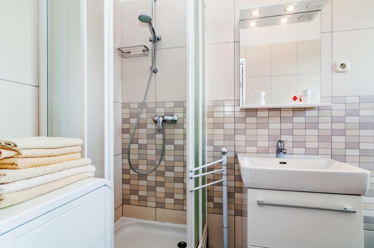 Apartmani Labud Sukošan Екстериор снимка