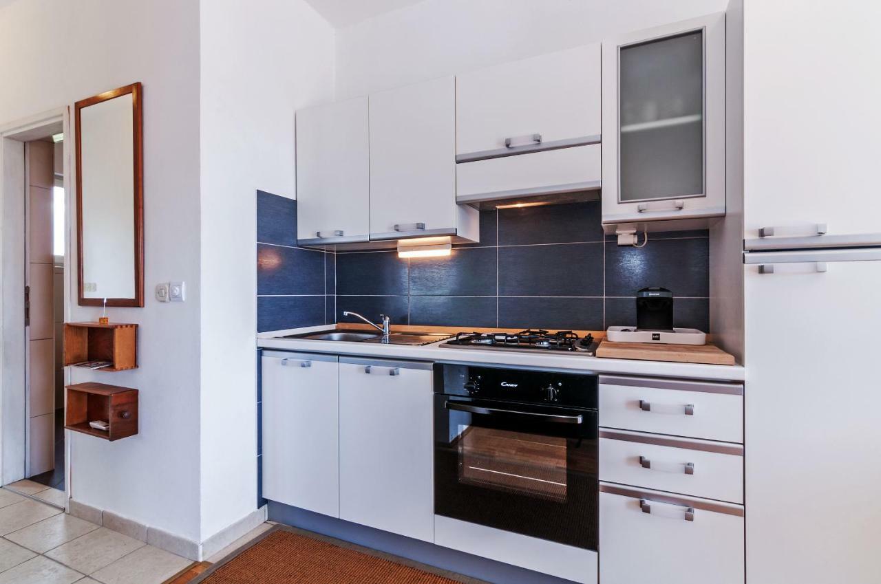 Apartmani Labud Sukošan Екстериор снимка