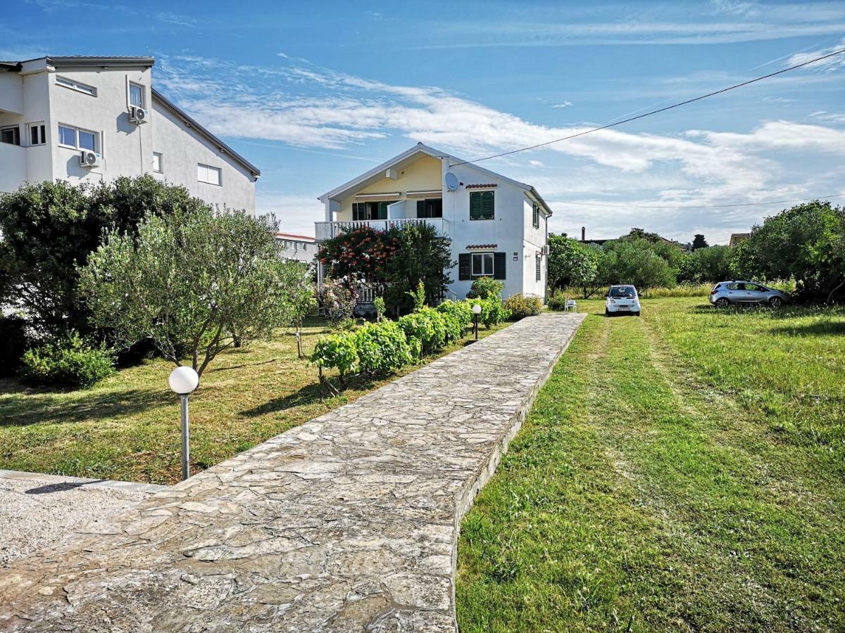 Apartmani Labud Sukošan Екстериор снимка